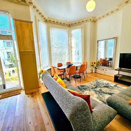 Charming Home With Private Balcony, On 1St Floor, With 2 Bathrooms, 3 Min Walk To Earl'S Court Station 伦敦 外观 照片