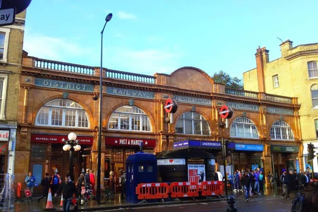 Charming Home With Private Balcony, On 1St Floor, With 2 Bathrooms, 3 Min Walk To Earl'S Court Station 伦敦 外观 照片